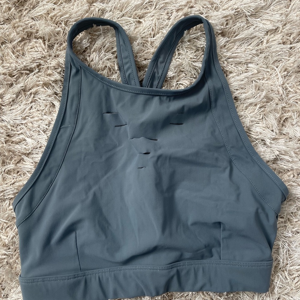 Alo sports bra